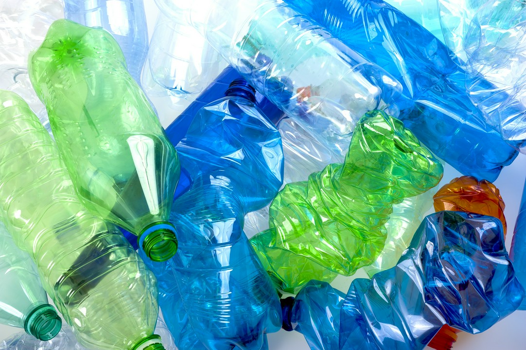 plastikowe butelki